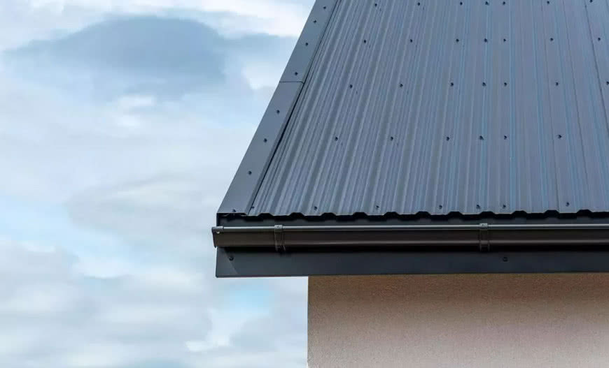 Transport i prawidłowe przechowywane blachy